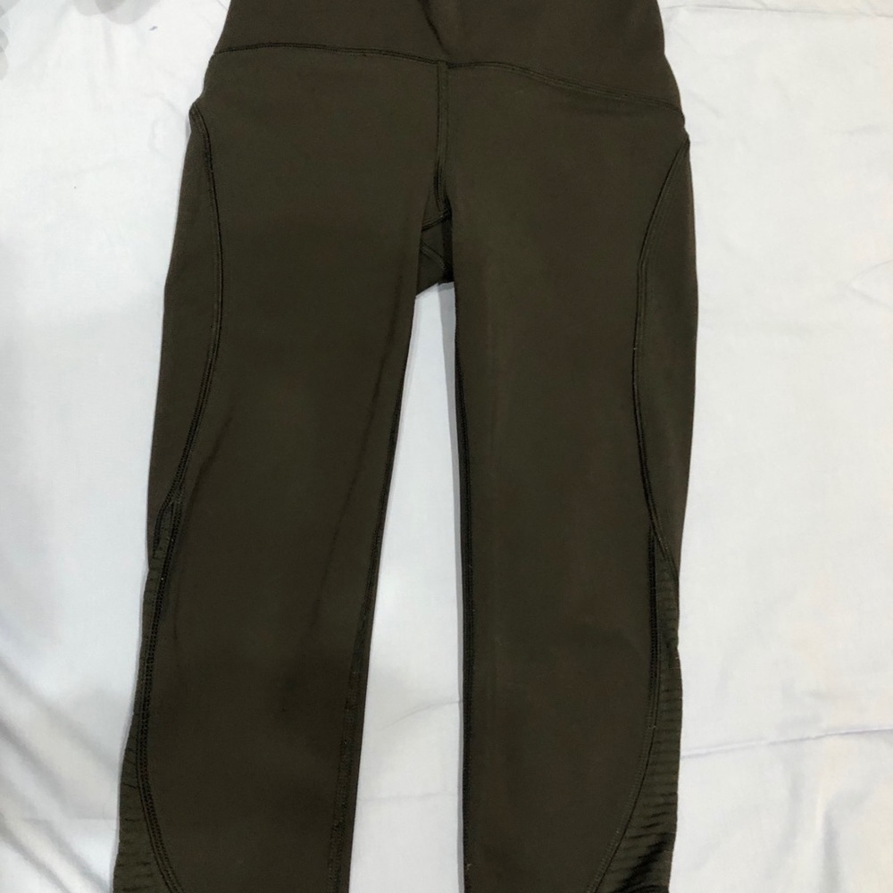Lululemon workout pants (black size 2)